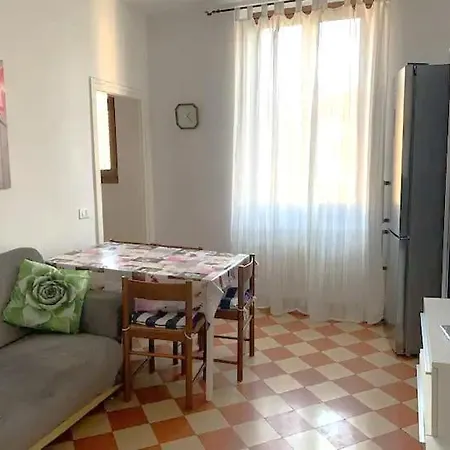 Apartment Casa Ferrari2 *