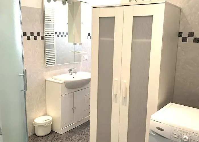 Apartman Casa Ferrari2 *