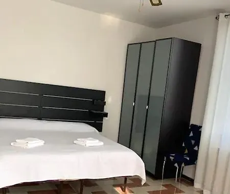 Apartament Casa Ferrari2 *